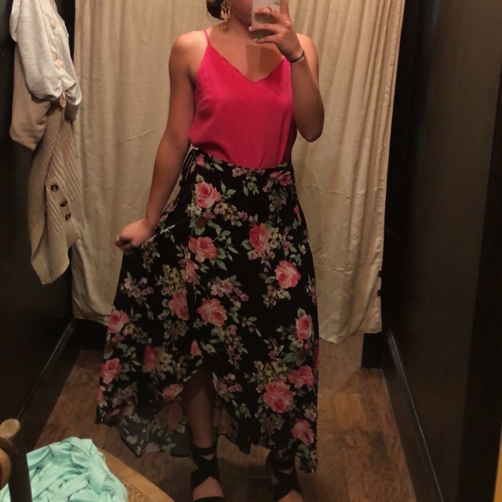 Magenta Scalloped Tank